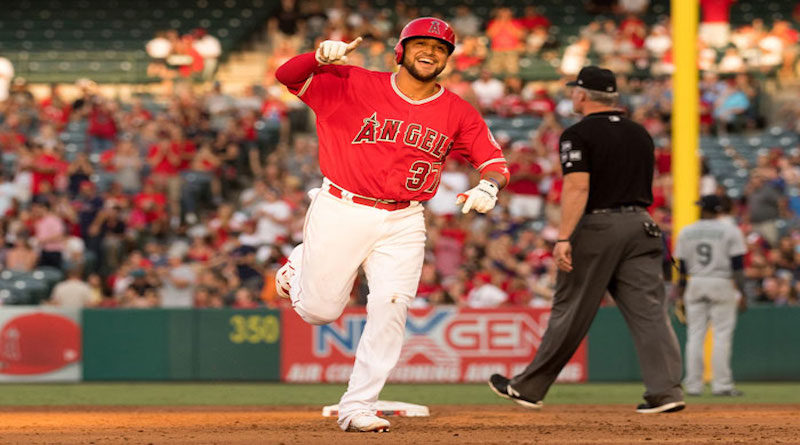 Venezolano Francisco Arcia firma contrato de Ligas Menores con los Ángeles