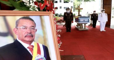 CAPILLA ARDIENTE | G/J Vladimir Padrino López: Nueva generación deben saber que Jorge Luis García Carneiro es el verdadero prototipo de General del Pueblo