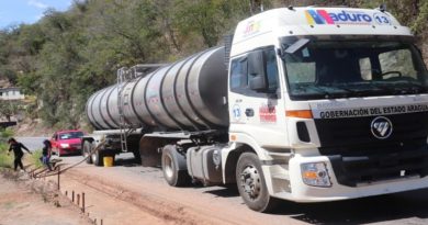 Distribuyen agua potable a más de 100 familias del municipio Santos Michelena en Aragua