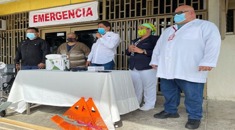 Dotan de equipos médicos a centros de salud de Barinas
