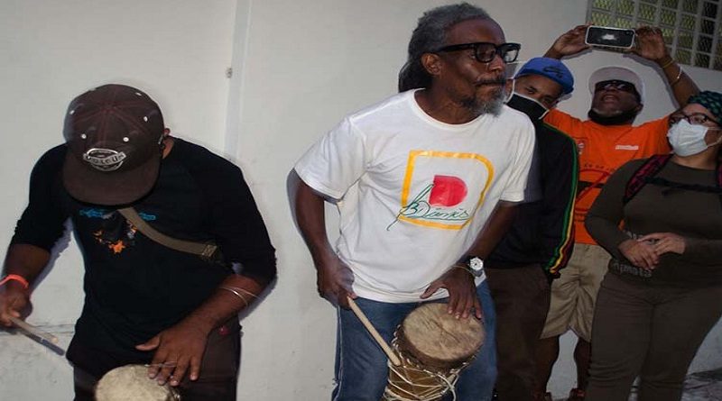 Tambor, danza y colores toman la populosa parroquia San Agustín del Sur de Caracas