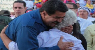 Presidente Maduro felicita a las madres en su día y honra el sacrificio que representa para resistir y construir la Patria buena
