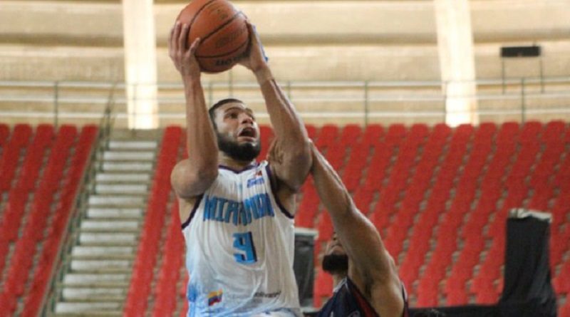 Supersónicos retoma la senda del triunfo al vencer 90-84 a los Taurinos
