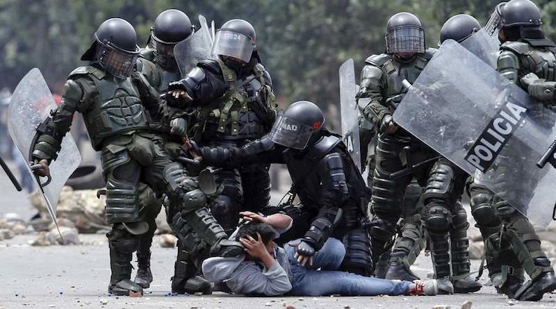 Masacre en Colombia | Prosiguen las protestas contra la violenta represión ordenada por Duque