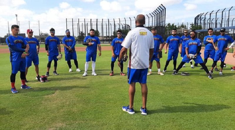 Venezuela maniató a los bates quisqueyanos en partido previo al preolímpico de béisbol