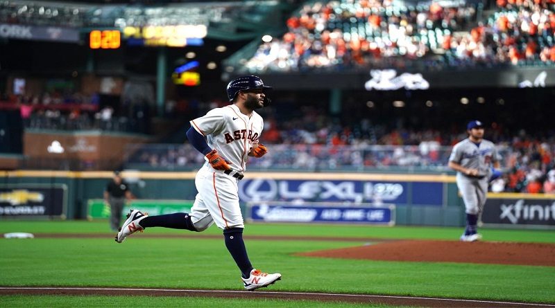 José Altuve se fue para la calle en victoria de los Astros 5-2 ante Dodgers