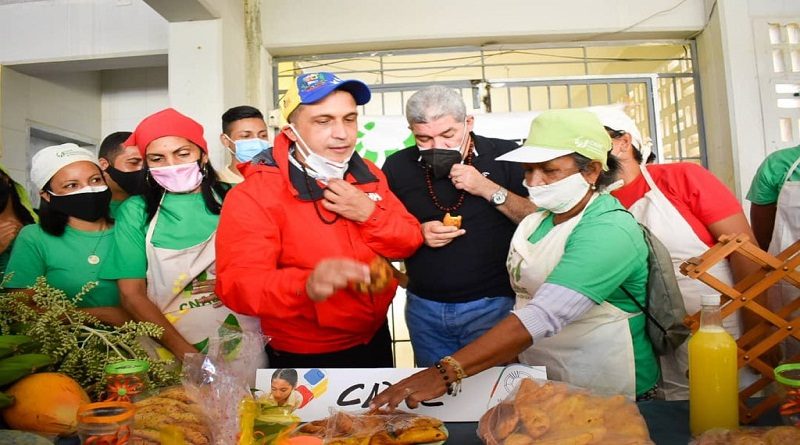 Feria Escolar de Saberes impulsa la producción de lo que se genera en planteles educativos del estado Sucre