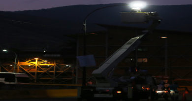 Instaladas más de 250 luminarias LED en la avenida Panteón de Caracas