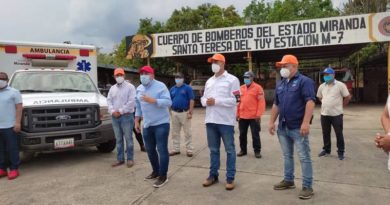 Autoridades regionales entregan ambulancia para el traslado de pacientes del municipio Independencia en Miranda