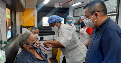 Un total de 700 adultos mayores fueron inmunizados con Plan de Vacunación Masiva contra la COVID-19 en la Guaira