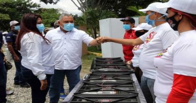 Dotan de cocinas industriales y neveras a cinco Bases de Misiones en Lara