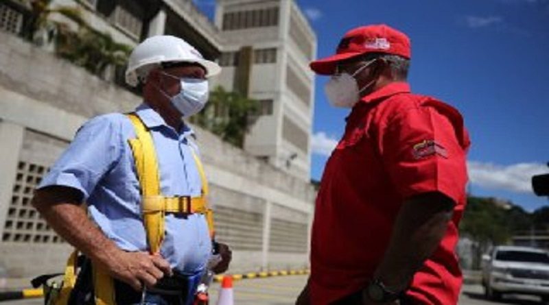 Ministro Reverol enaltece labor de la fuerza trabajadora del SEN*