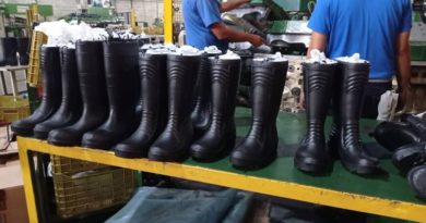 Plan Z recibirá en los próximos tres meses 100 mil pares botas de PVC con el sello Hecho en Venezuela