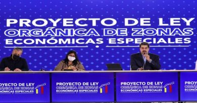 Mandatario Nacional llamó al país a superar la monoproducción y la dependencia de la renta petrolera