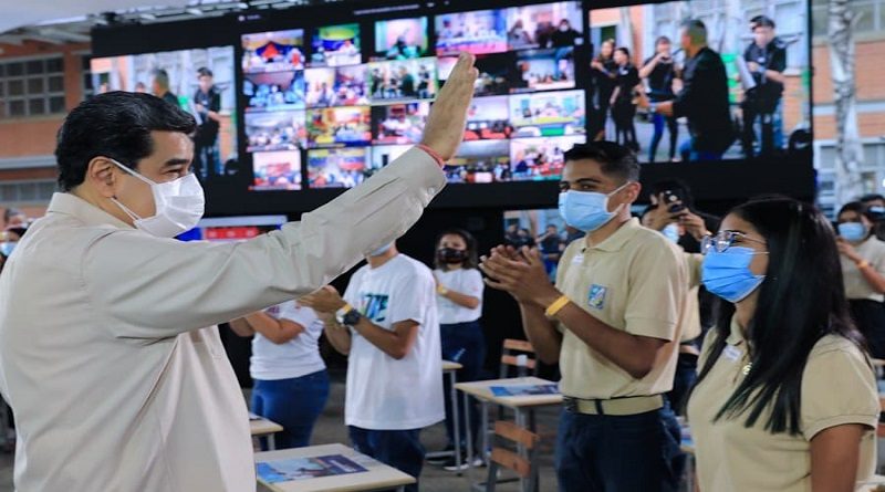 Gobierno Bolivariano pone en marcha para el próximo año escolar cursos avalado por el INCE para impulsar a la juventud productiva