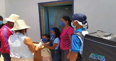 Plan “Desde la Raíz del Mar al Barrio” beneficia con proteína a comunidad del 23 de Enero