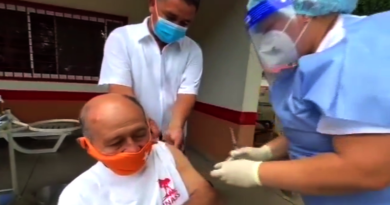 Abuelos y Abuelas reciben primera dosis de la vacuna Spunik V en Turmero estado Aragua