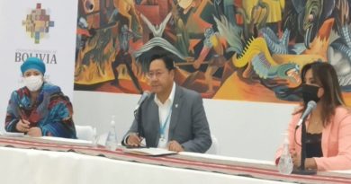 Bolivia anuncia aumento de puntos de vacunación masiva contra la COVID-19