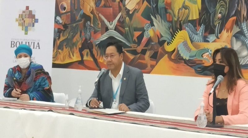 Bolivia anuncia aumento de puntos de vacunación masiva contra la COVID-19