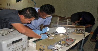 Jóvenes de Cayapa Heroica confeccionan filtros para 18 modelos de incubadoras neonatales dispuestas en hospitales y maternidades del país