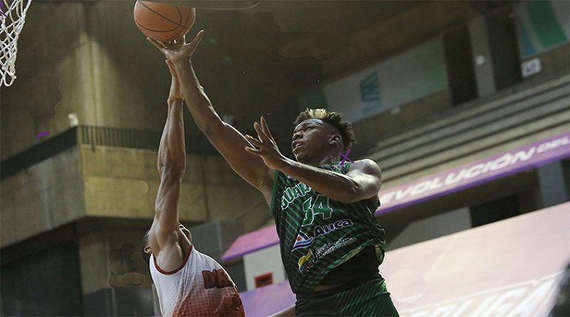 Guaiqueríes sigue indetenible al vencer 81-70 a los Diablos en la Súper Ronda