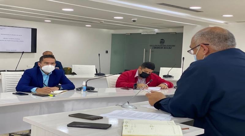 Impulsan ley para fortalecer el sector salud y la protección social del pueblo