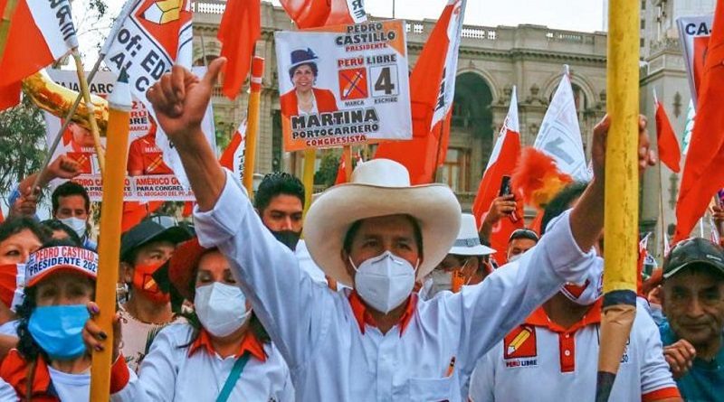 Encuestan pronostican en Perú triunfo del izquierdista Pedro Castillo a una semana del balotaje