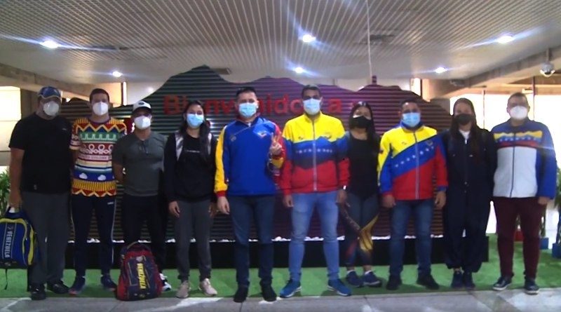 Equipo de esgrima regresa a Venezuela luego de participar en el Preolímpico en Costa Rica