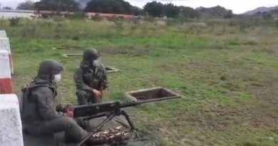 VICTORIA ANTE EL BLOQUEO | FANB repara más de 100 ametralladoras para proteger al pueblo