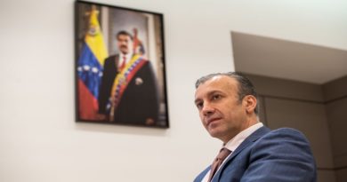 Ministro del Petróleo Tareck El Aissami asegura que la producción del crudo en Venezuela se cuadriplicará para finales de año