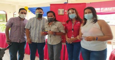 Banco del Tesoro entregó 161 tarjetas de débito Plus a Emprendedores de Miranda