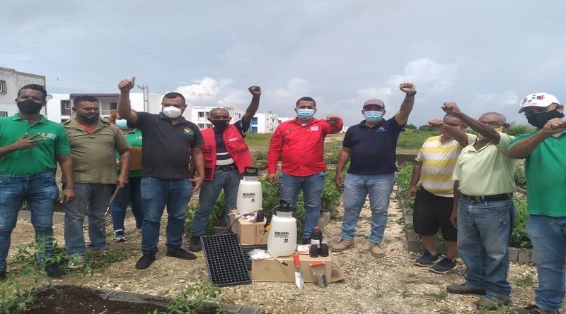 Minppau entregó biofinanciamientos a productores del urbanismo “Hugo Chávez” en Cojedes