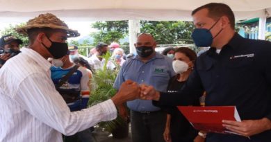 Banco Bicentenario impulsa el desarrollo agrícola con la entrega de financiamientos a productores de La Guaira