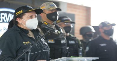 Despliegue de PNB en La Vega permite la detención de 38 personas y la incautación de varias armas de fuego