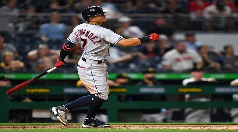 César Hernández y José Altuve se fueron para la calle en el juego entre Indios y Astros