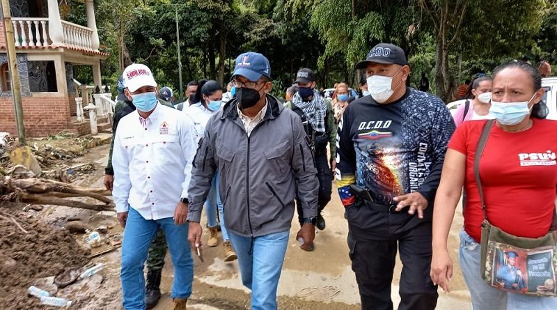 Gobierno Nacional garantiza la atención integral a más de 7 mil familias afectadas en la parroquia Macarao