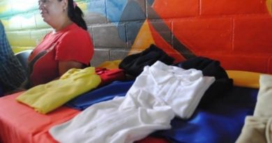Promueven la producción textil a través del desarrollo ocupacional en Falcón