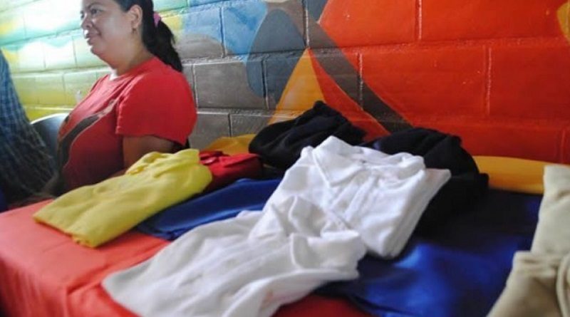 Promueven la producción textil a través del desarrollo ocupacional en Falcón