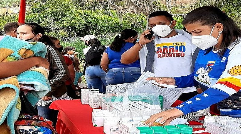 Plan de Amor en Acción a las Víctimas de la Guerra Económica atiende a más de 1500 familias de la parroquia El Junko