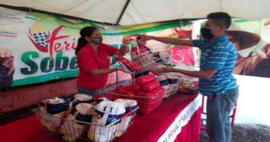 Misión Alimentación distribuye proteínas a 356 familias del sector Rosa Inés en Monagas