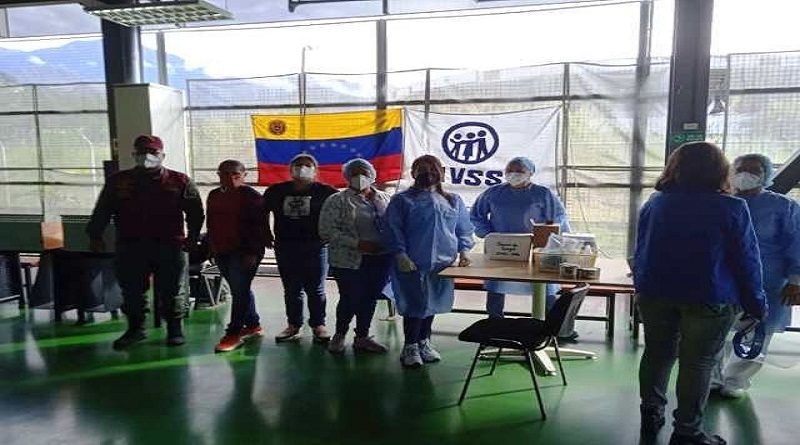 Continúa Plan Masivo de Vacunación contra la COVID-19 para pacientes de oncología y hemodiálisis de Mérida