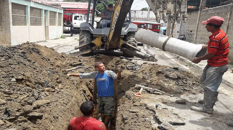 ARAGUA |Avanzan trabajos de aguas servidas en calle Montenegro del municipio Zamora