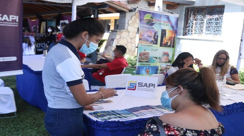 SAPI impulsa las asesorías y acompañamientos a las Pymes en la Feria “Caracas Emprende con Estilo”