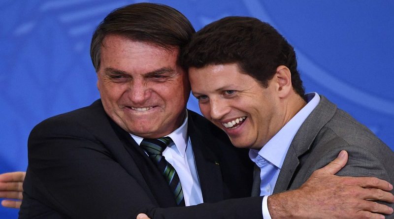 Renuncia el ministro de Medio Ambiente de Brasil tras una investigación por tráfico ilegal de madera