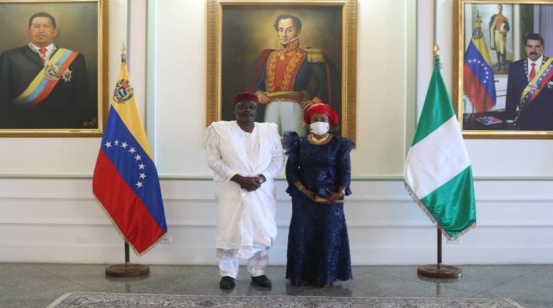 El Embajador Extraordinario y Plenipotenciario de Nigeria Olorundare Phillip arribó este jueves a Venezuela