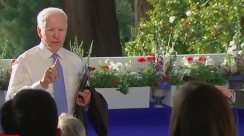 El presidente de EE.UU., Joe Biden, durante una rueda de prensa tras su reunión con su homólogo ruso, Vladímir Putin, en Ginebra (Suiza). 16 de junio de 2021. (Peter Klaunzer / Reuters)