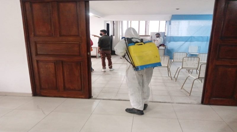 Protección Civil continúa con jornadas de desinfección contra la COVID-19 en el municipio Guaicaipuro de Miranda