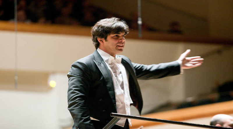 Maestro venezolano Domingo Hindoyan será el nuevo director de la Real Orquesta Filarmónica de Liverpool