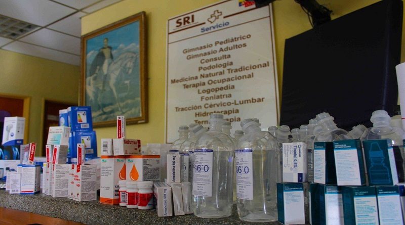 Dotan de insumos y equipos médicos a centros de salud en parroquia Paracotos en Miranda