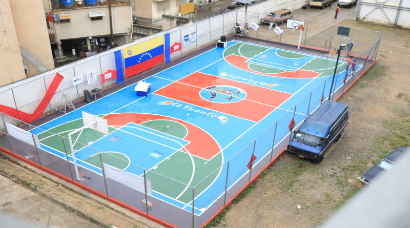 Rehabilitada cancha “Las Fuentes” en beneficio de residentes de la parroquia El Paraíso